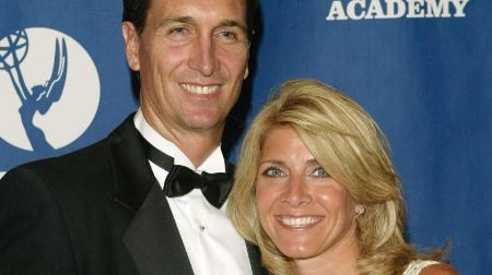 Cris Collinsworth poses for a picture with wife Holly Bankemper.